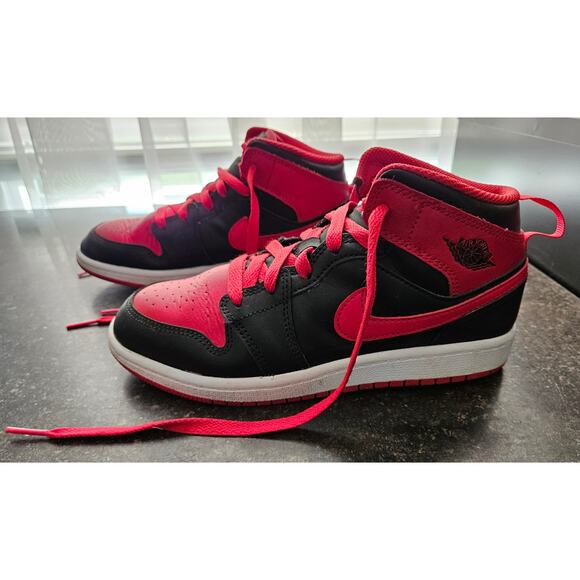 Nike Air Jordan Mid Black Red Sneakers Atheletic Shoes Youth Size 3Y - Picture 1 of 11